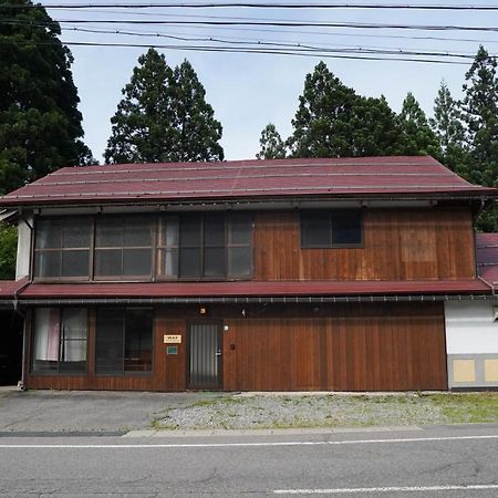 Апартаменты Way Shirakawago - Private, Free Parking And Newly Opened 2022 Way Shirakawago Экстерьер фото