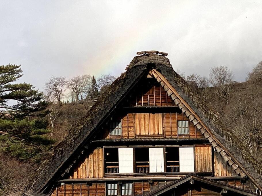 Апартаменты Way Shirakawago - Private, Free Parking And Newly Opened 2022 Way Shirakawago Экстерьер фото