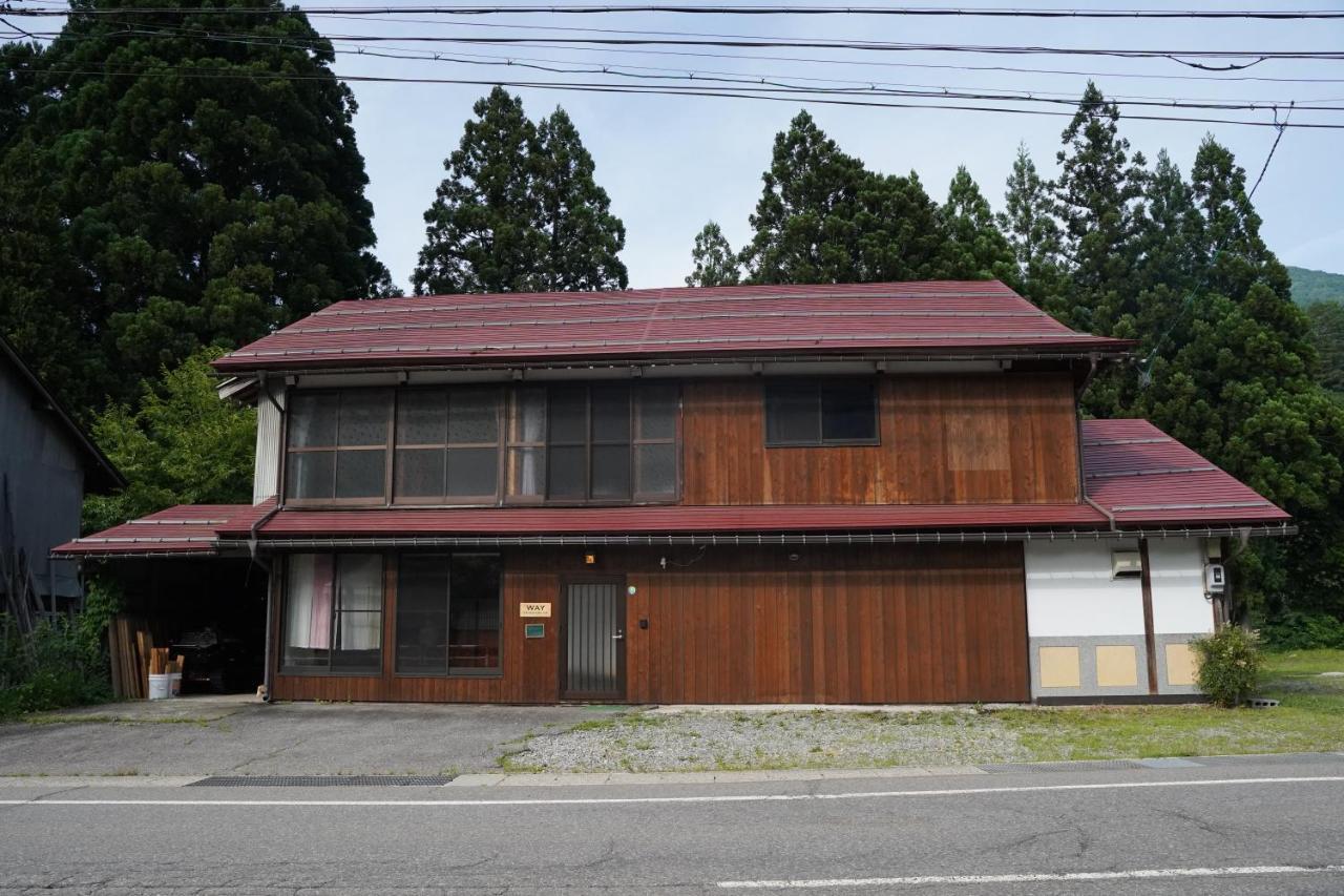 Апартаменты Way Shirakawago - Private, Free Parking And Newly Opened 2022 Way Shirakawago Экстерьер фото