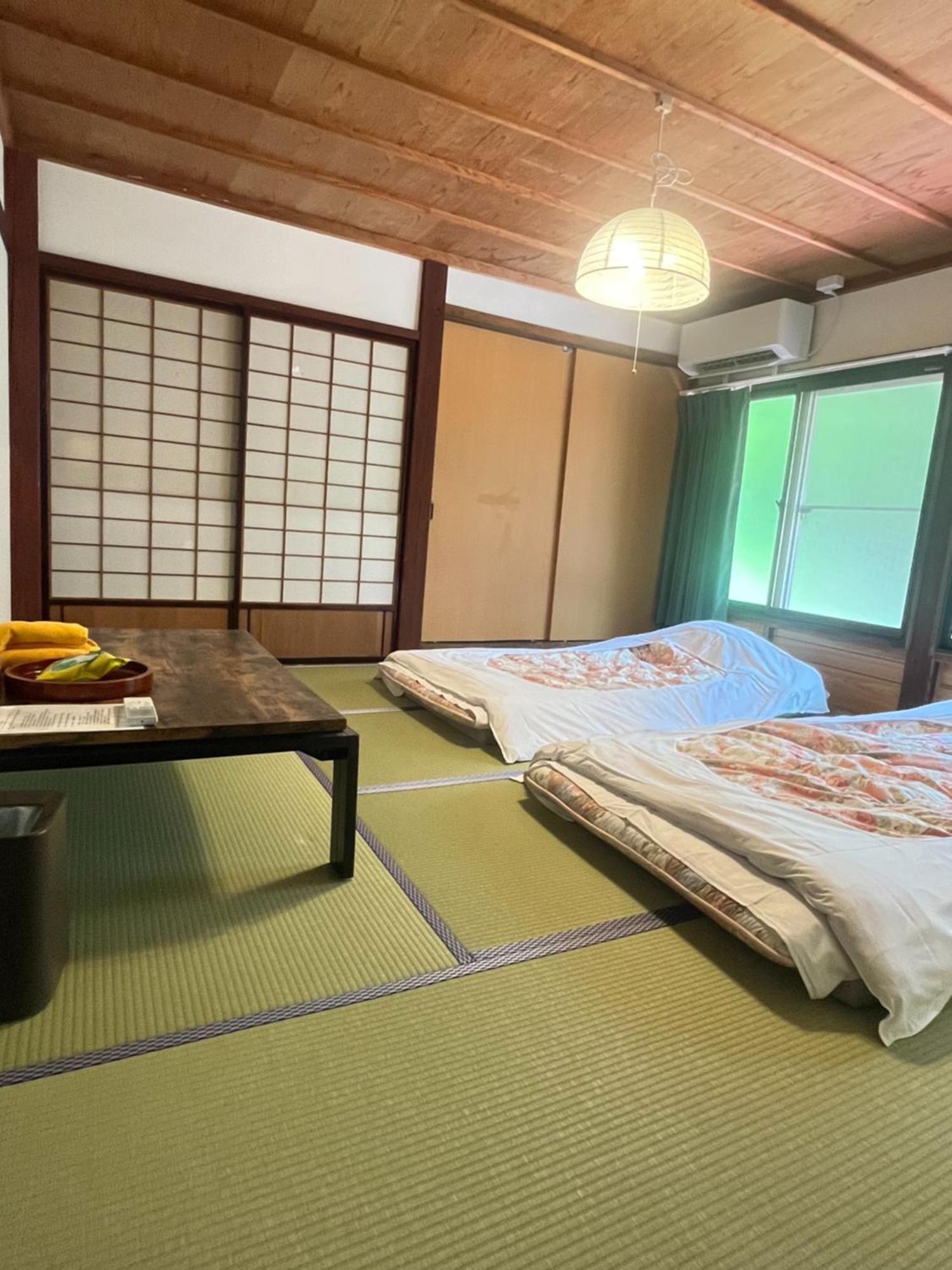 Апартаменты Way Shirakawago - Private, Free Parking And Newly Opened 2022 Way Shirakawago Экстерьер фото